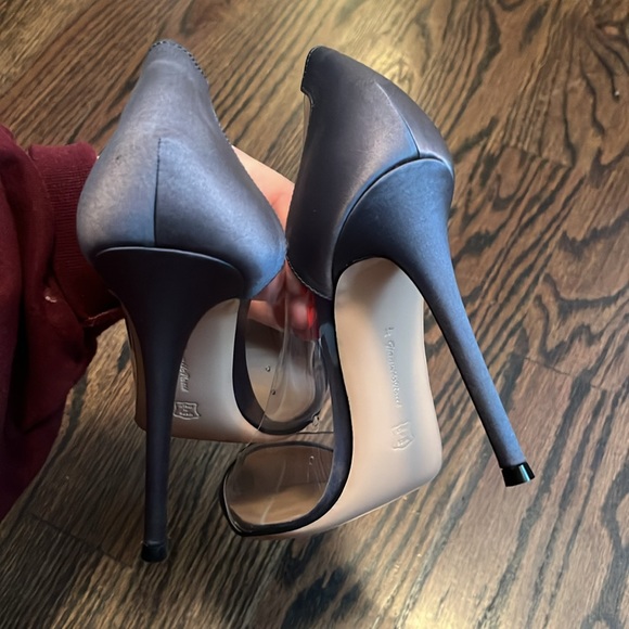 Gianvito Rossi Plexi Pumps - Picture 4 of 6